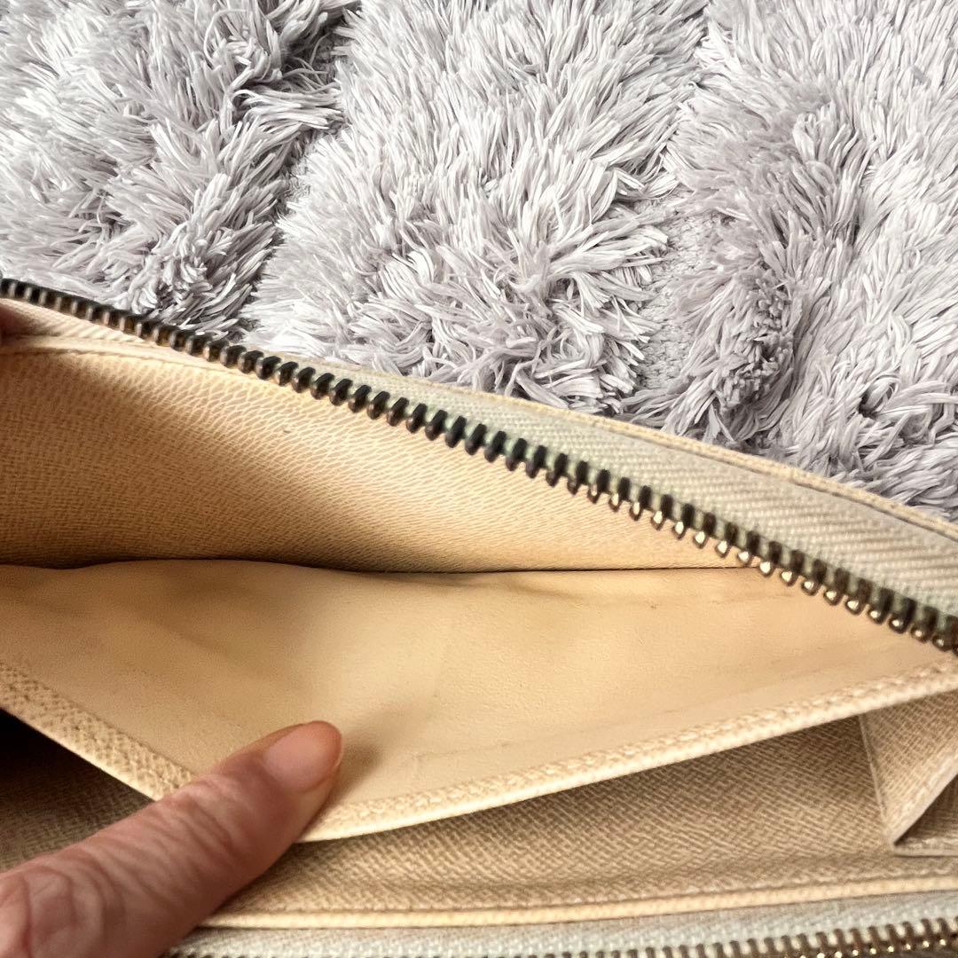 ルイヴィトン　ダミエアズール　ジッピーウォレット　長財布　ホワイト