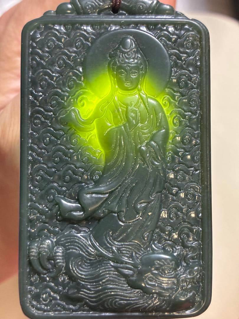 パワーストーン 天然石 御守り 翡翠 和田玉 ネフライト 軟玉 観音菩薩