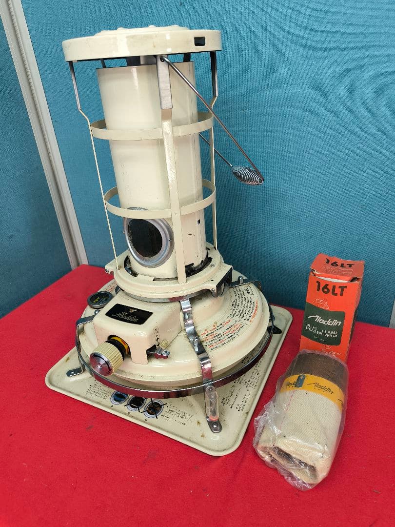 アラジン 開放式石油ストーブ しん式・自然対流型　J390001 Ⅳ　現状品