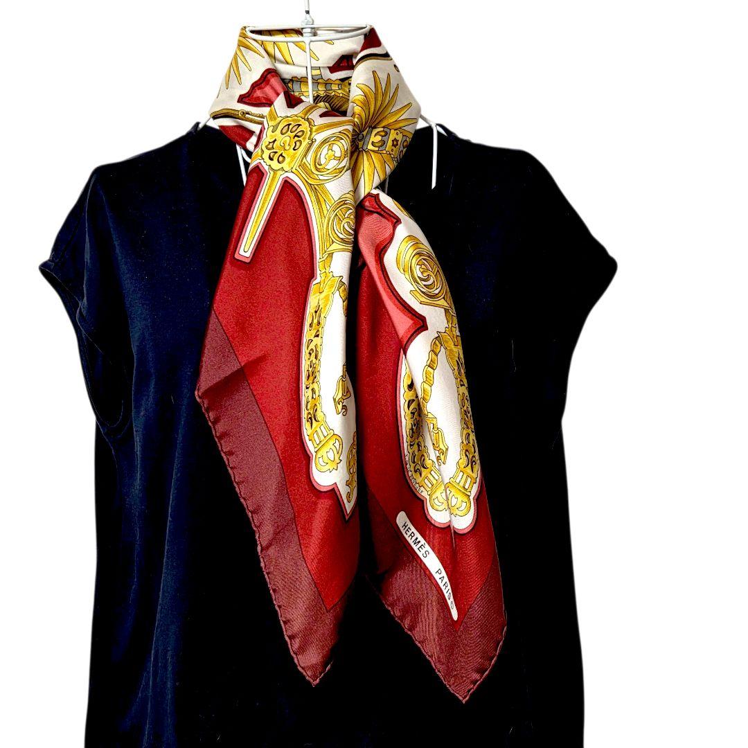美品✨HERMES エルメス 黄金の拍車 Les Éperons 赤 カレ90