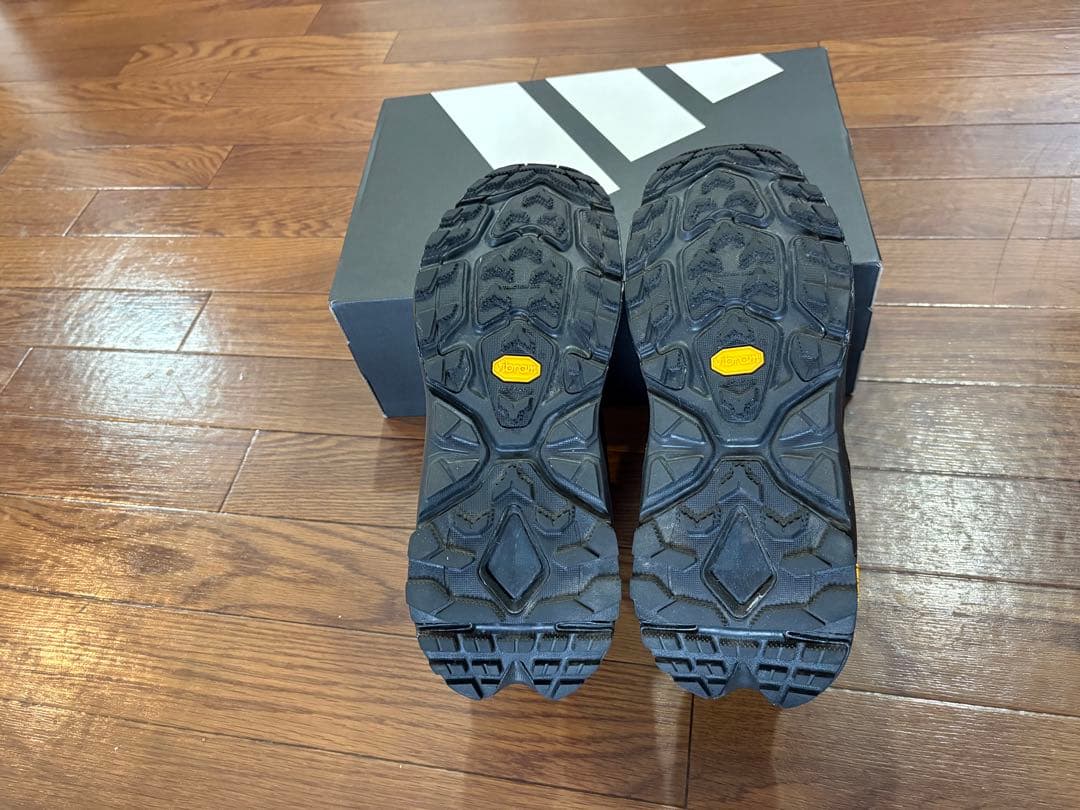 靴 HOKA KAHA 2 FROST MOC GTX