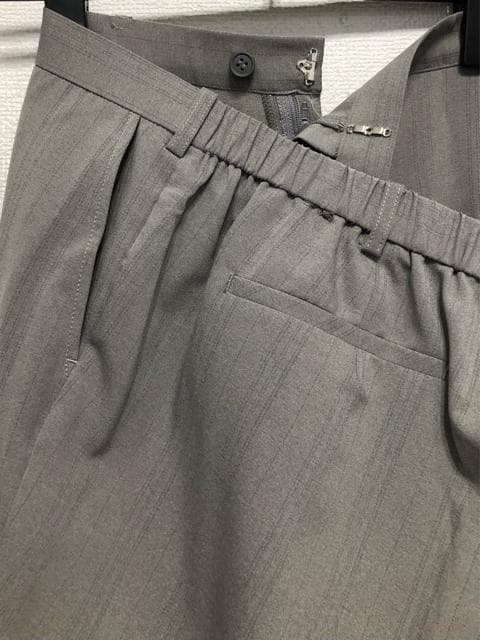 新品☆5Lグレー系ストライプ柄♪うす手9分丈テーパードパンツスーツ◯D356