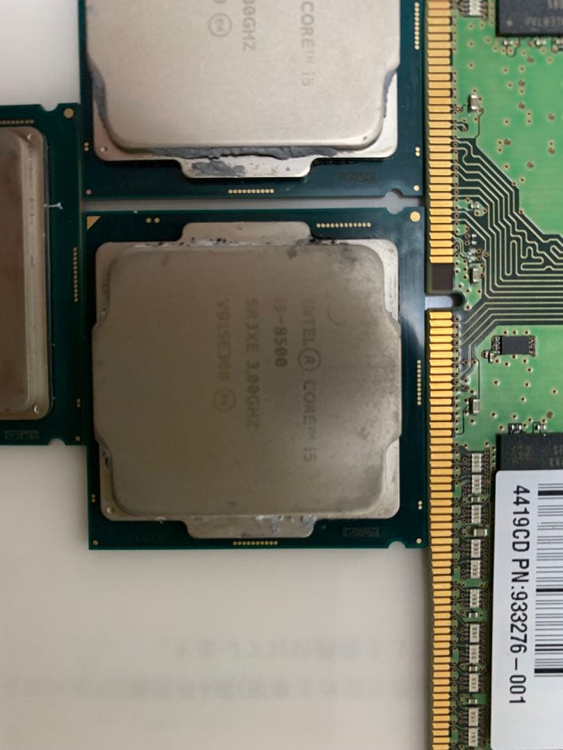Intel Core i7、i5 CPU、8GB RAM