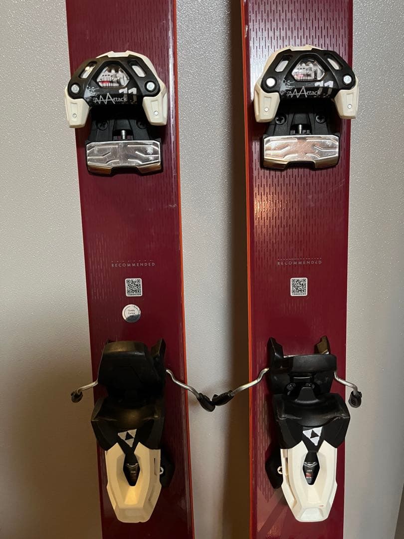 スキー板　SALOMON QST106 174cm