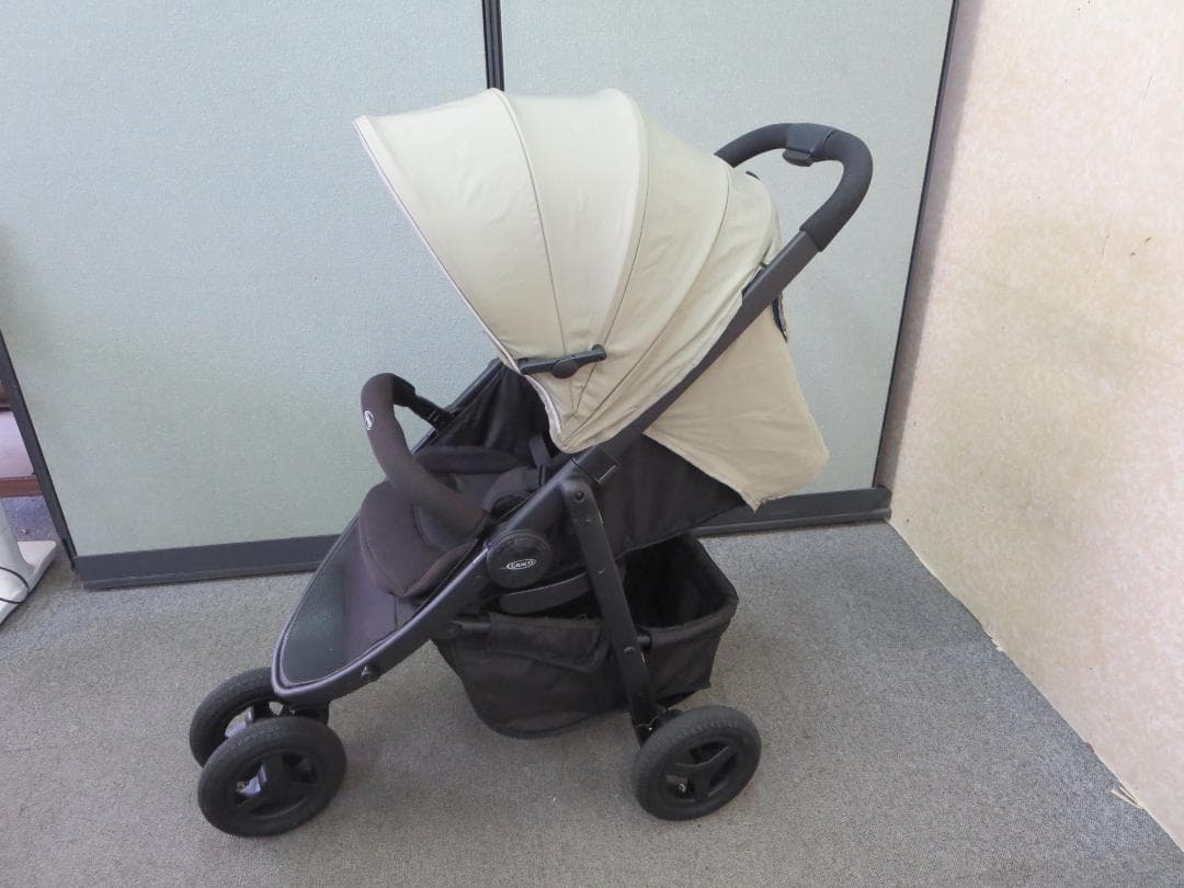 GRACOグレコ　ベビーカーシティトレック GB　3輪ベビーカー