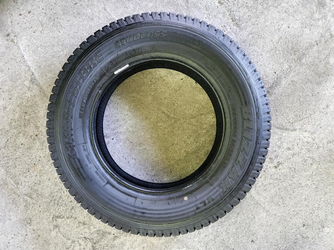 送料込☆2022年製 ブリヂストンタイヤ 155/80R14 LT日本製☆4本