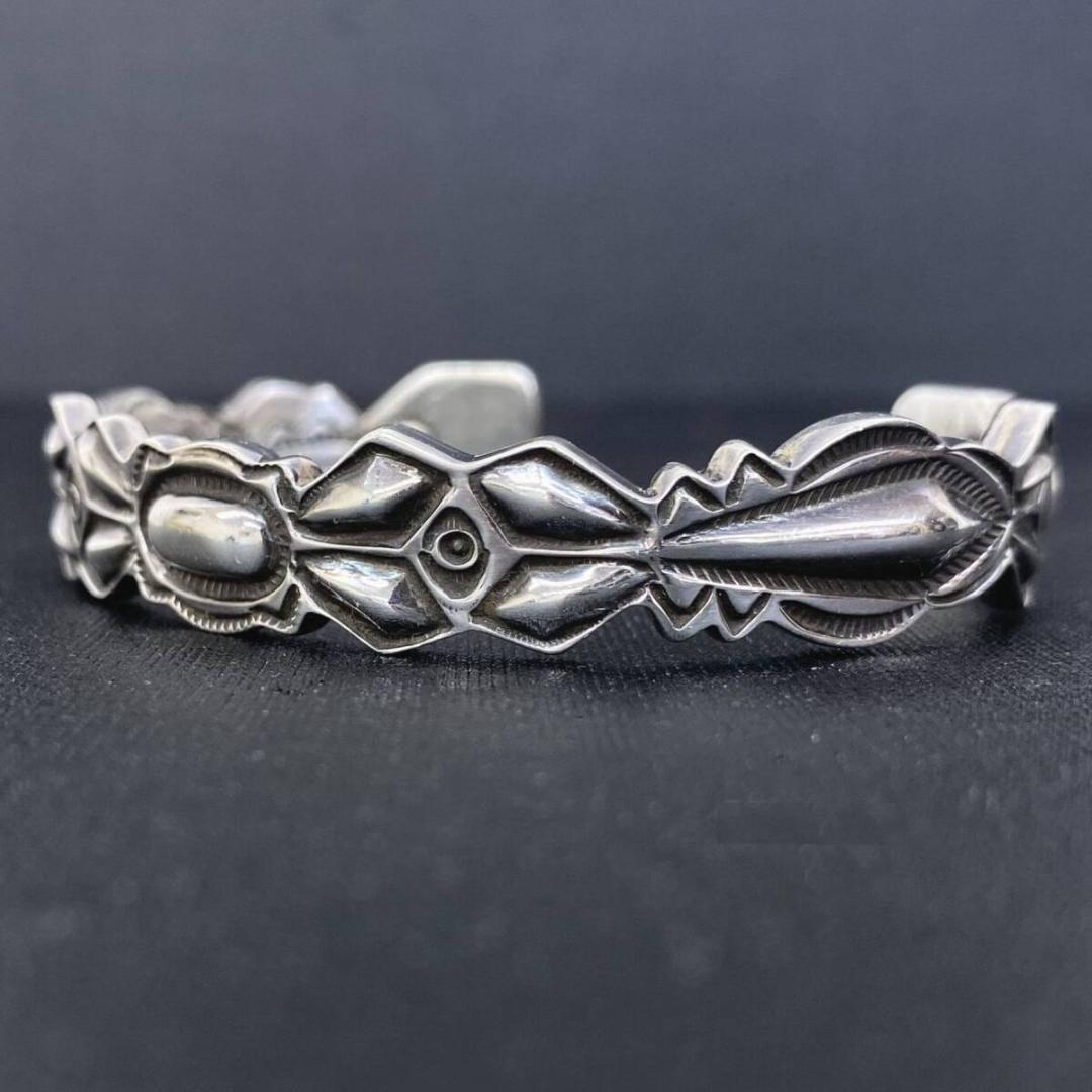 美品 NAVAJO RAY ADAKAI シルバー インサイドスタンプ バングル