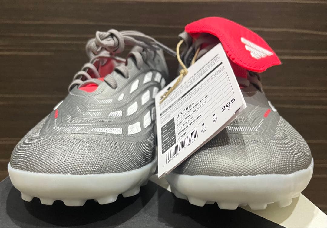 プレデター　新品　PROフォールディングシュータン　TF アディダス 26.5
