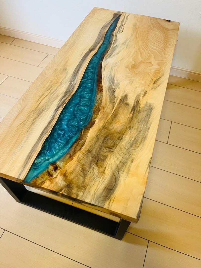 レジンテーブル　ローテーブル 栃　リバーテーブル　アイアン