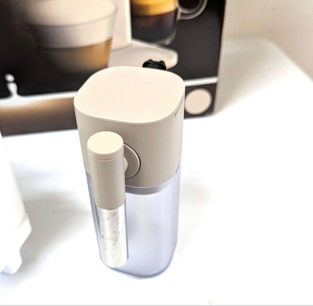 n*r様 【美品】ラティシマワン ネスプレッソ ホワイト F111