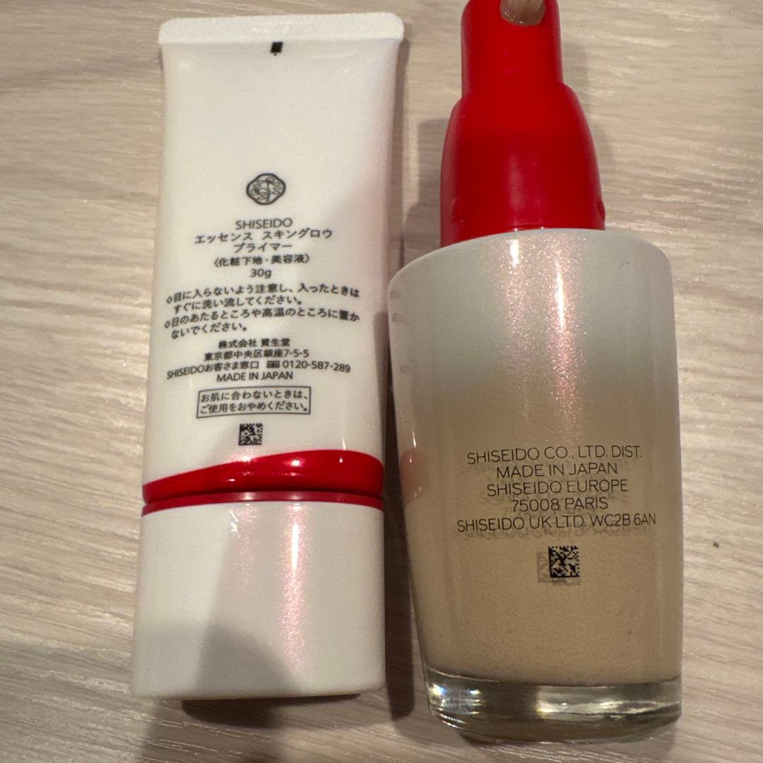 資生堂REVITALESSENCE SKIN GLOW 130 ➕　下地