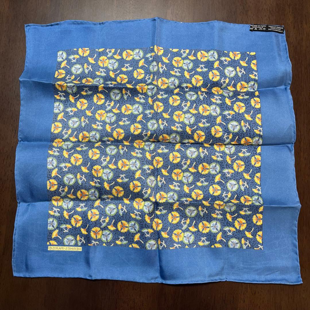 美品　エルメス　ネクタイ、カレ40 紺　花柄　結婚式