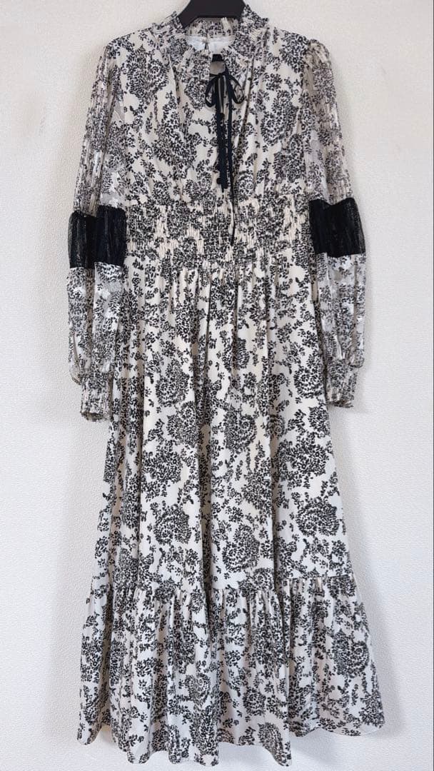 【新品】herliptoウィンターフローラルドレス ワンピース