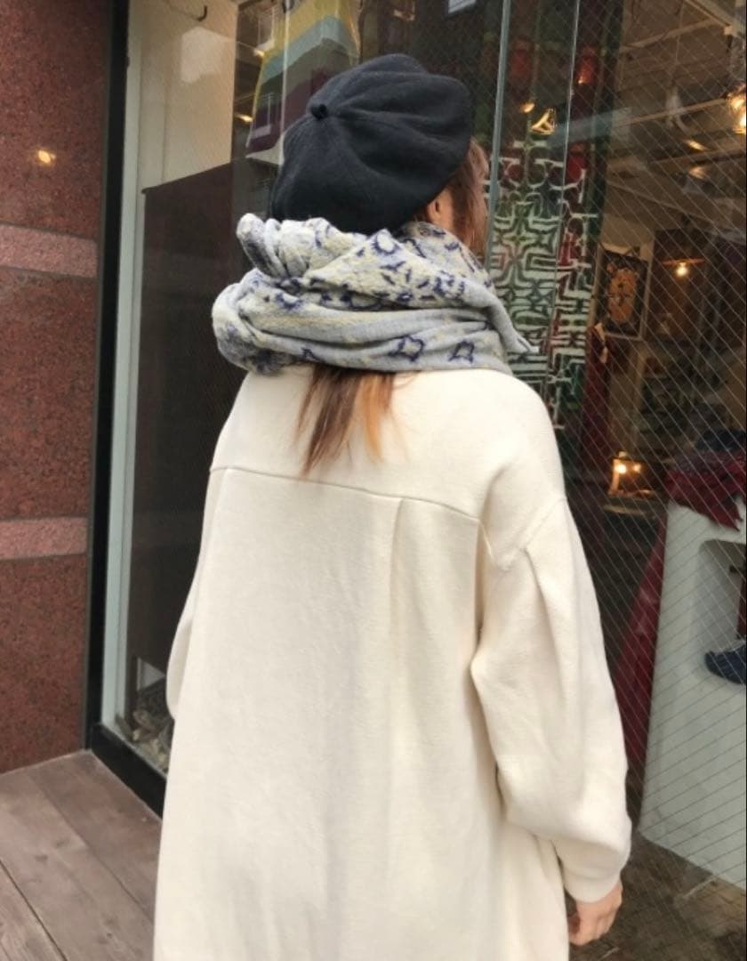 KAPITALウール 縮絨 バンダナ柄マフラー 大判ストール 水色