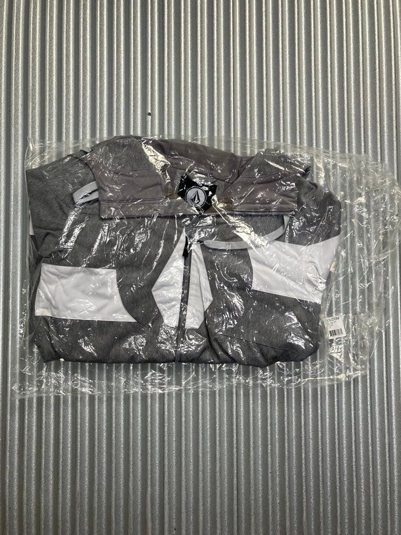 未使用　ボルコム　ヴォルコム　スノボウェア　ジャケット　メンズ　S　アウター