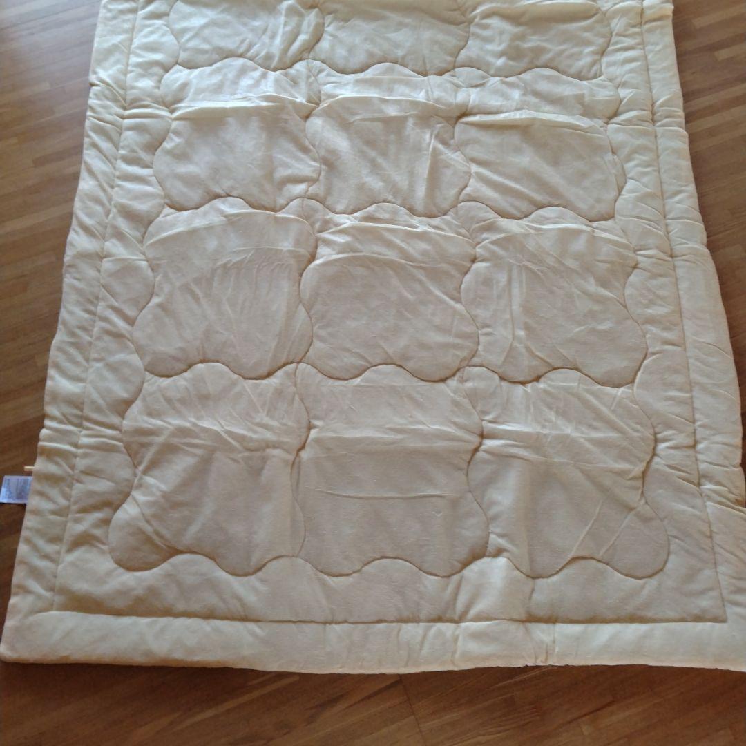 西川　miffy やわらかな肌ざわりキルトケット 140x190cm