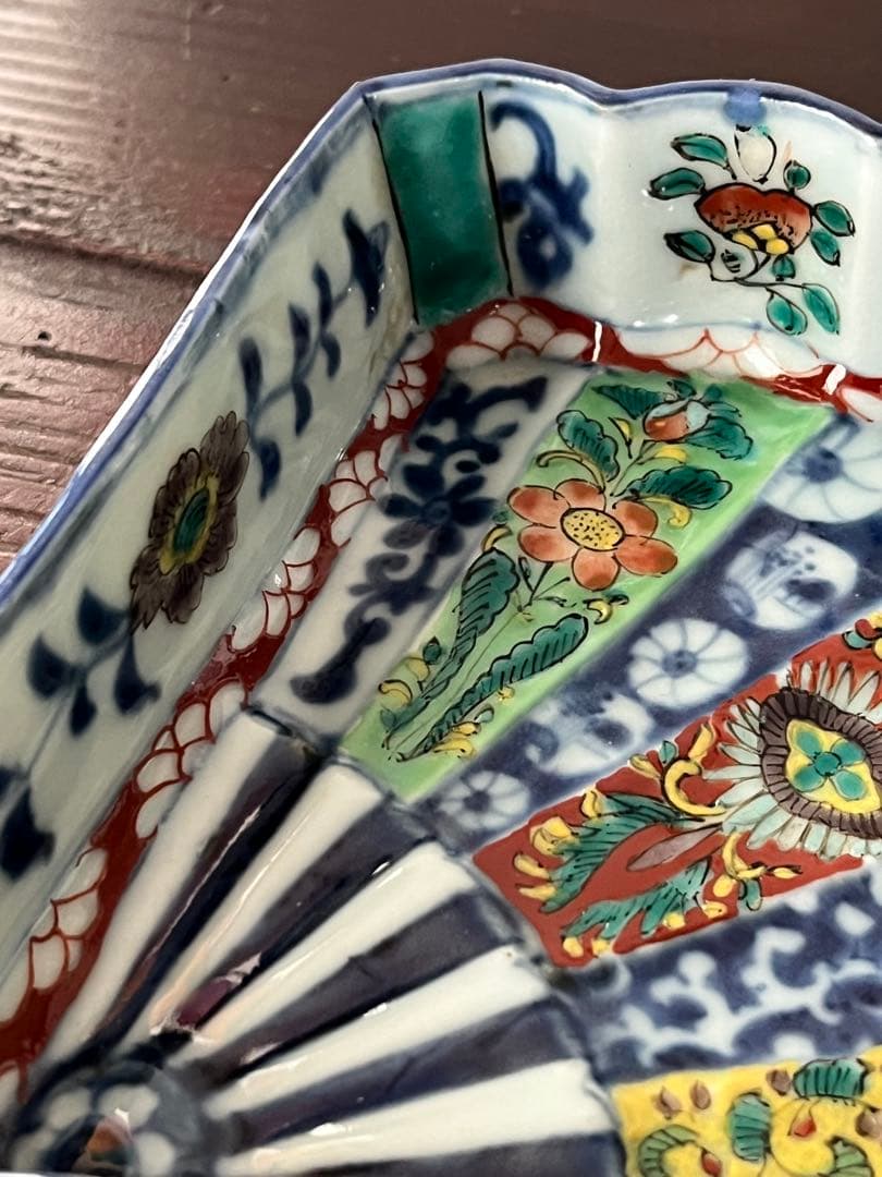 希少注文品　清朝期新渡　扇形足付鉢　五彩粉彩　丸紋唐草牡丹吉祥　変形向付菓子鉢
