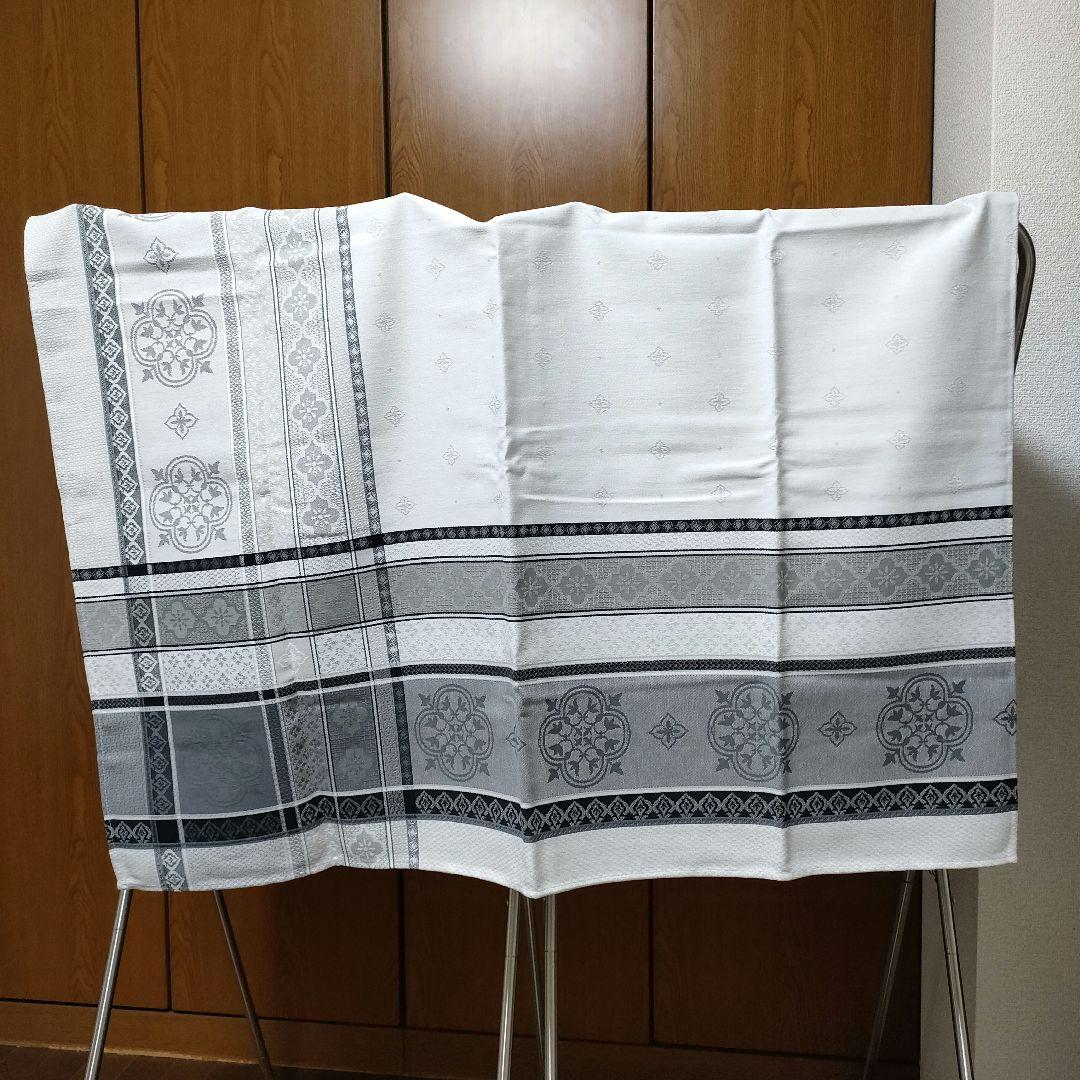 撥水加工ジャガード織テーブルクロス　ランソレイヤード　フランス