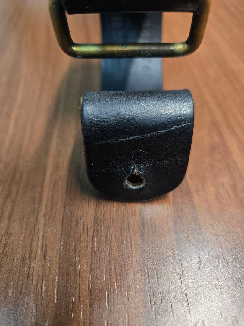 マルジェラ レザーバングル 黒 フランス製