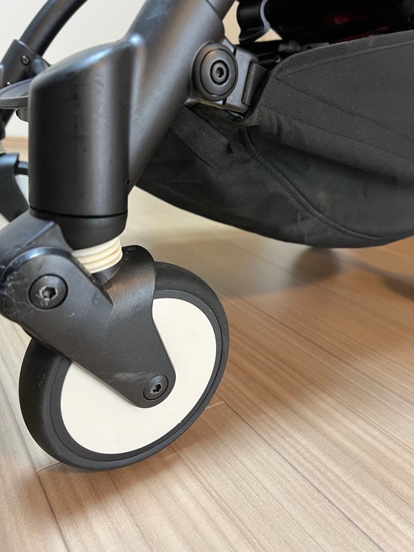 値下げ！美品‼︎ベビーゼン YOYO2　0+&6+/ブラックフレーム・ベージュ