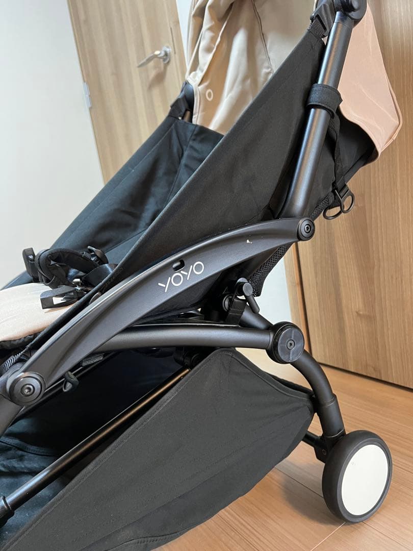 値下げ！美品‼︎ベビーゼン YOYO2　0+&6+/ブラックフレーム・ベージュ