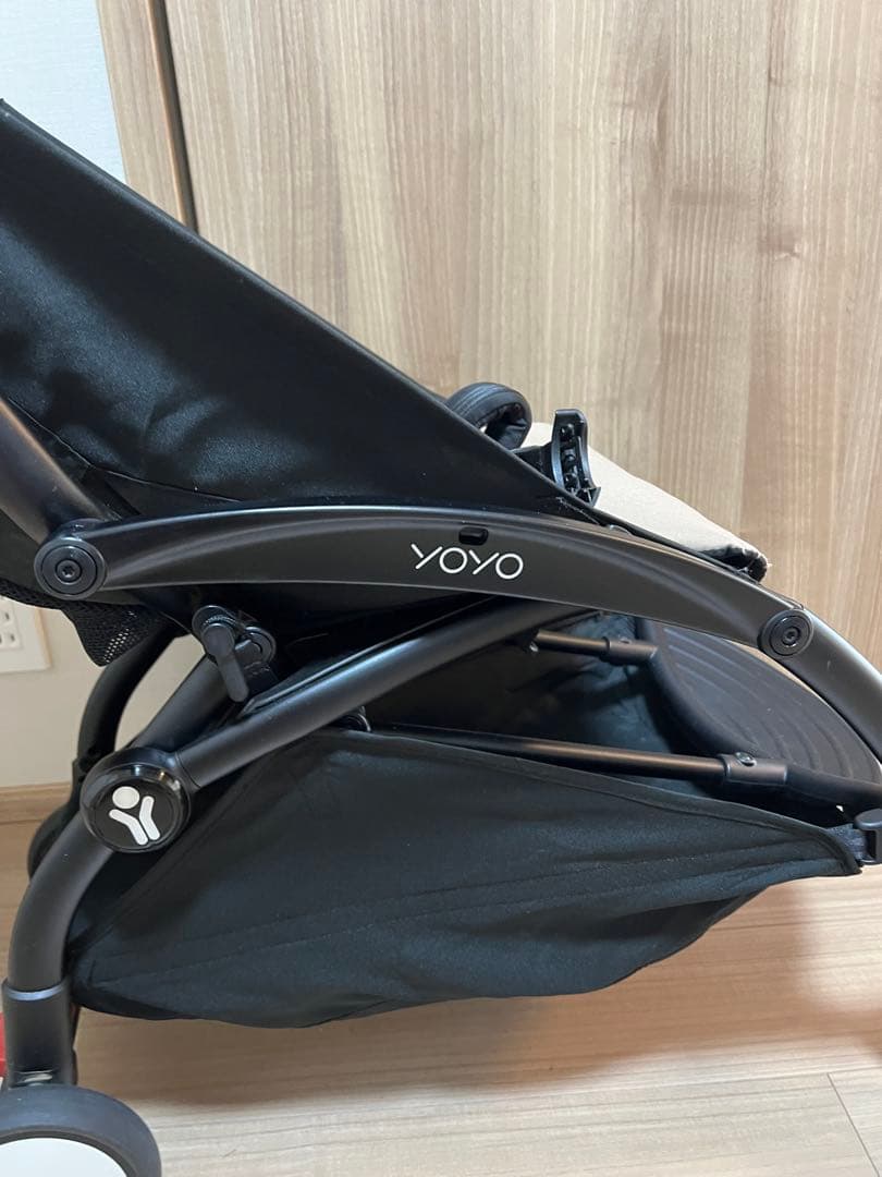 値下げ！美品‼︎ベビーゼン YOYO2　0+&6+/ブラックフレーム・ベージュ