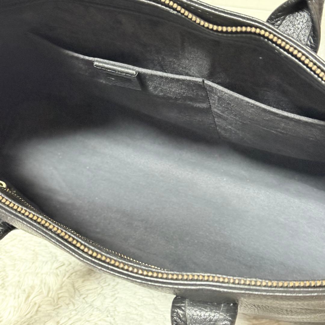 クラッチバッグのみ