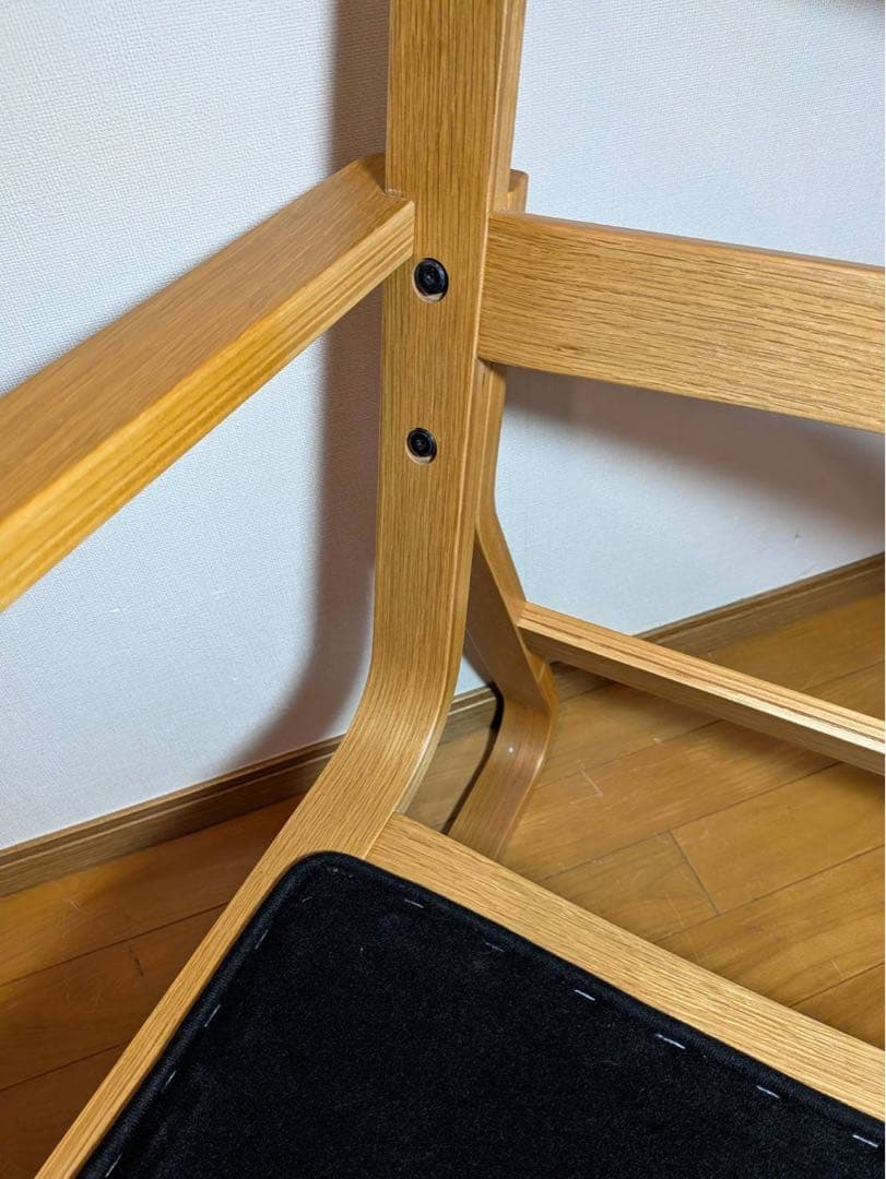 ■送料込■無印 リビングでもダイニングでもつかえるソファチェア アームイス紺色