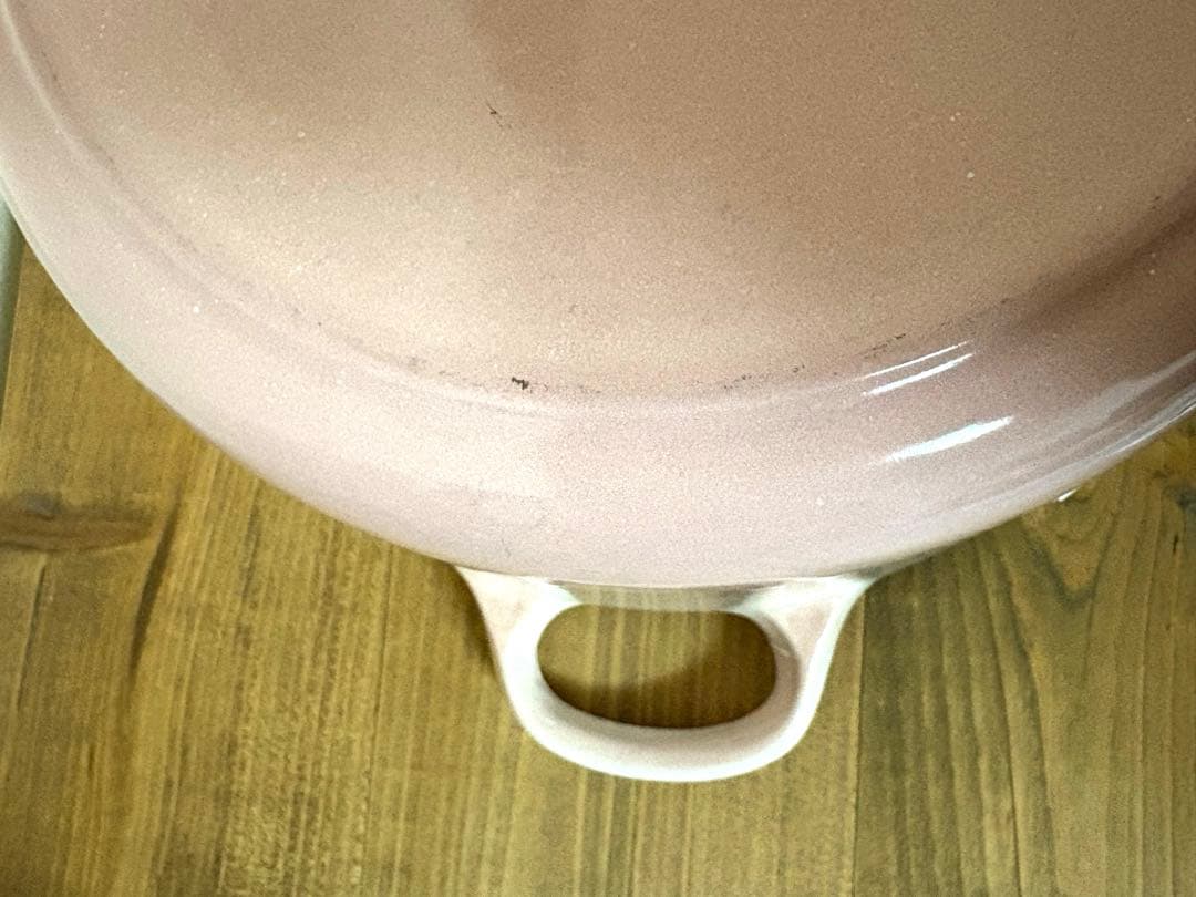 ル・クルーゼ　ココットロンド22cm限定色パウダーピンク