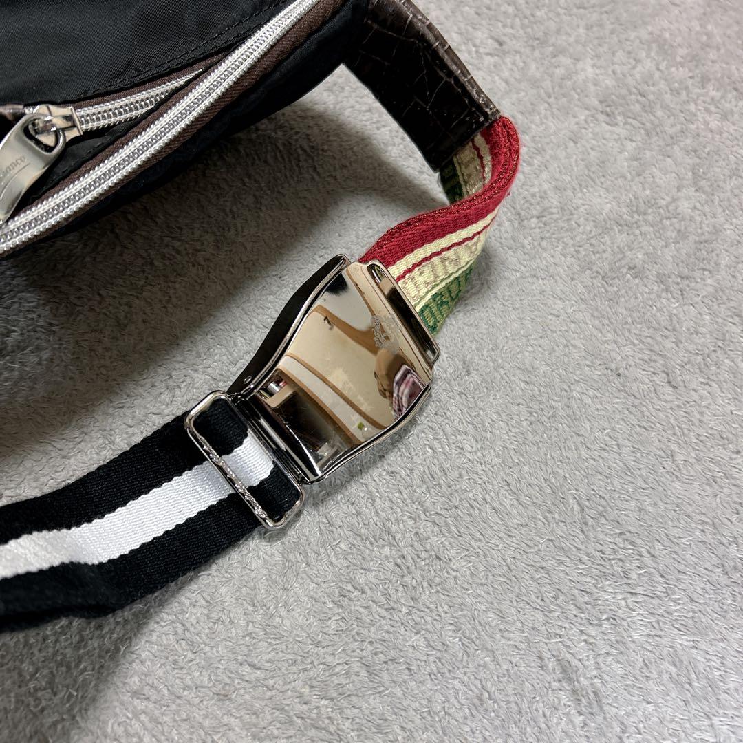 オロビアンコOrobiancoナイロン ボディバッグ 黒ブラックウエストポーチ