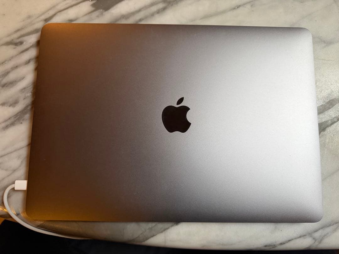 SaiMacBook Pro 13インチ 2020 i7 32GB 2TB