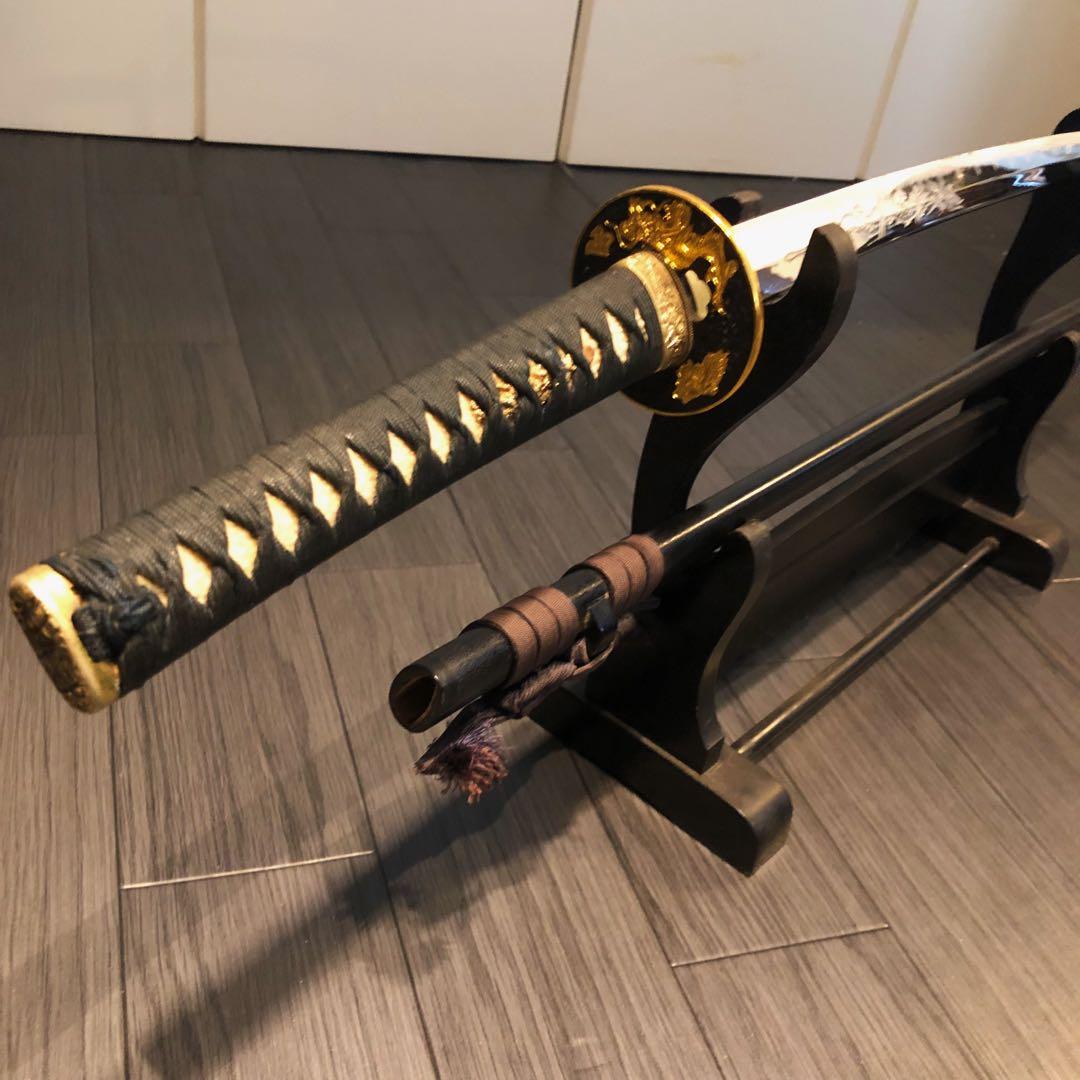 高級模造刀 昇竜彫刻　全長104cm 緑金拵え