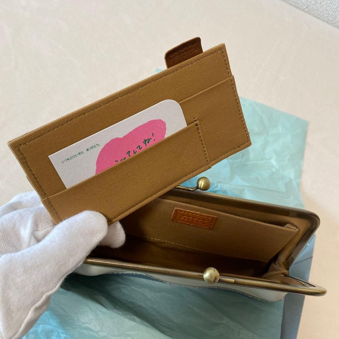 ペチカ　PETTICA 財布