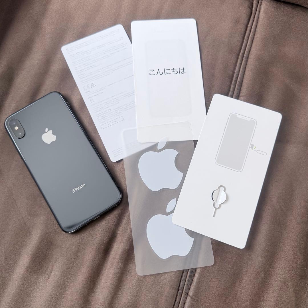iPhone X 256GB au SIMロックありバッテリー77%フィルム貼付