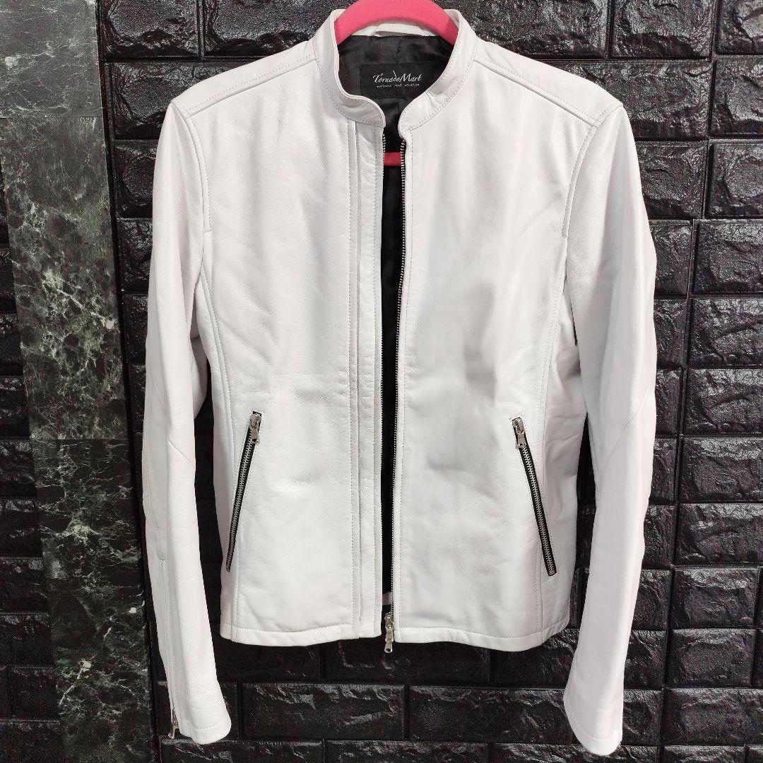 未使用に近い　トルネードマート　純白の ラムレザーシングルライダースジャケット