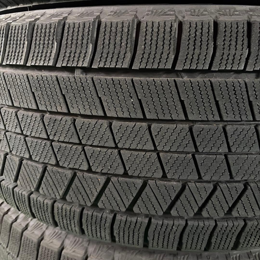 BLIZZAK VRX3 スタッドレスタイヤ 225/55R17
