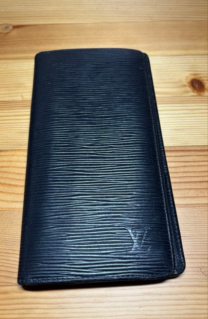 ルイヴィトン エピ ポルトフォイユ・ブラザ ノワール ブラック　長財布