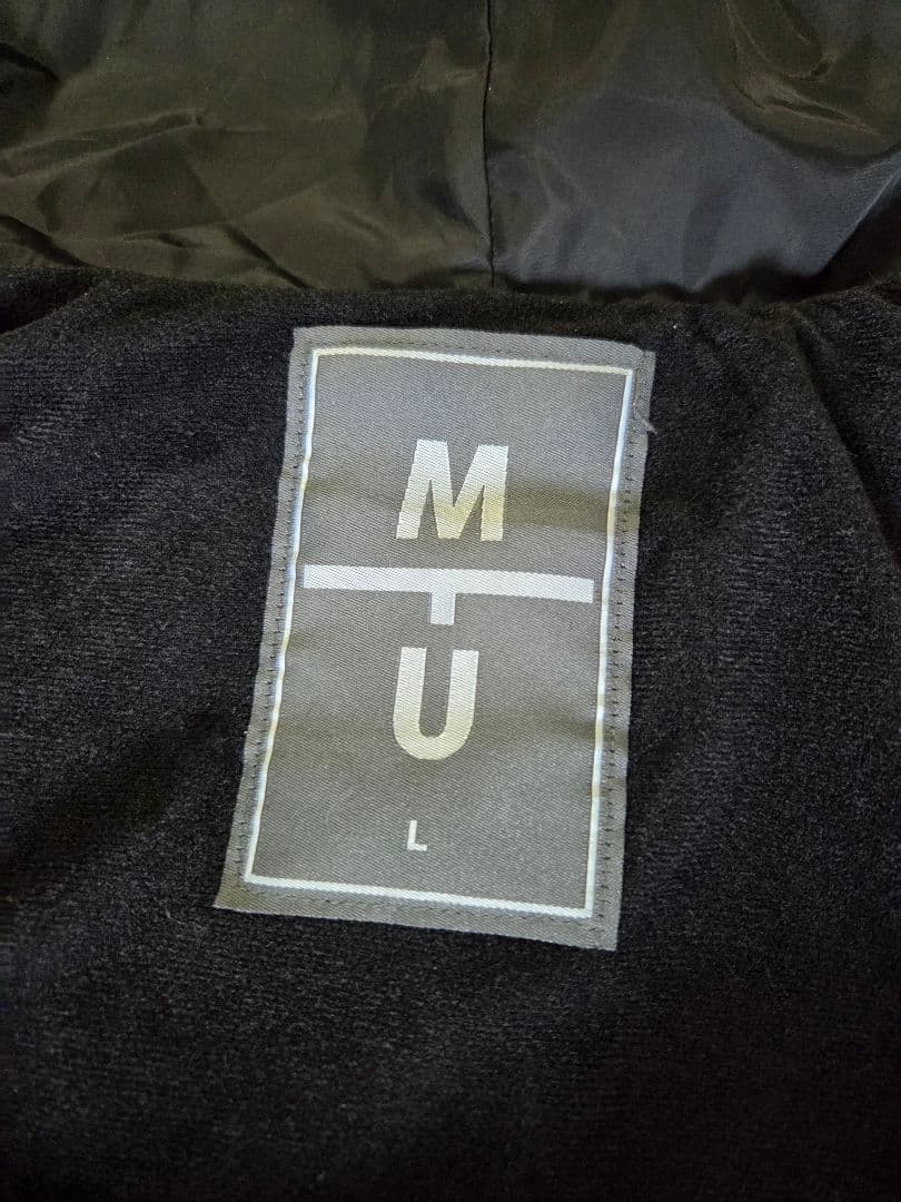 スノーボードウェア上下　MTU67 新品未使 Lサイズ