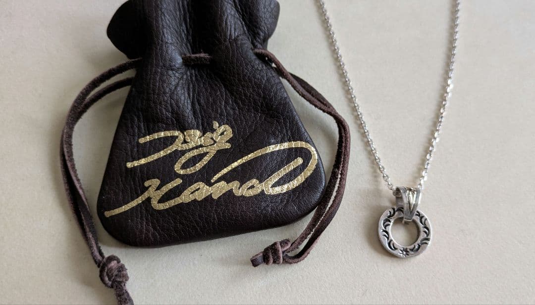 ビッグハンド　サークルトップ　ネックレス付き