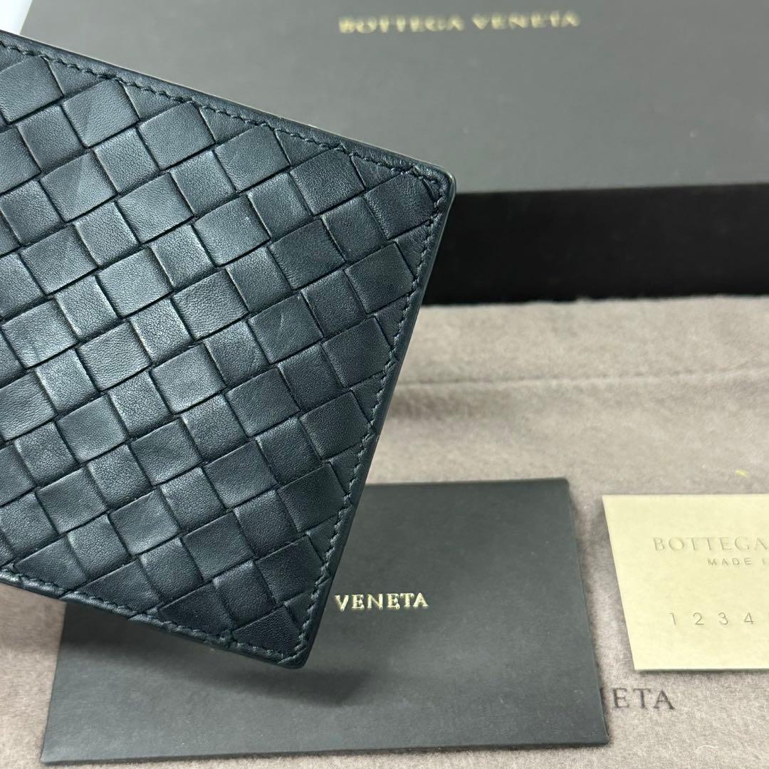新品同様‼️ 現行　ボッテガヴェネタ　財布　折り財布　マネークリップ　イントレチャ