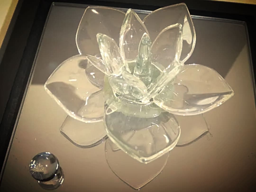 新品未使用☆蓮の水晶  置物