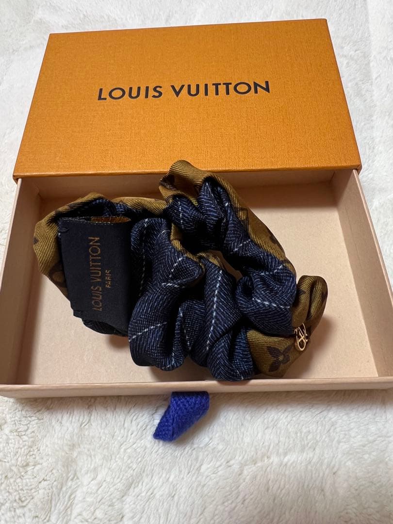 LOUIS VUITTON ヘアゴム・シュシュ