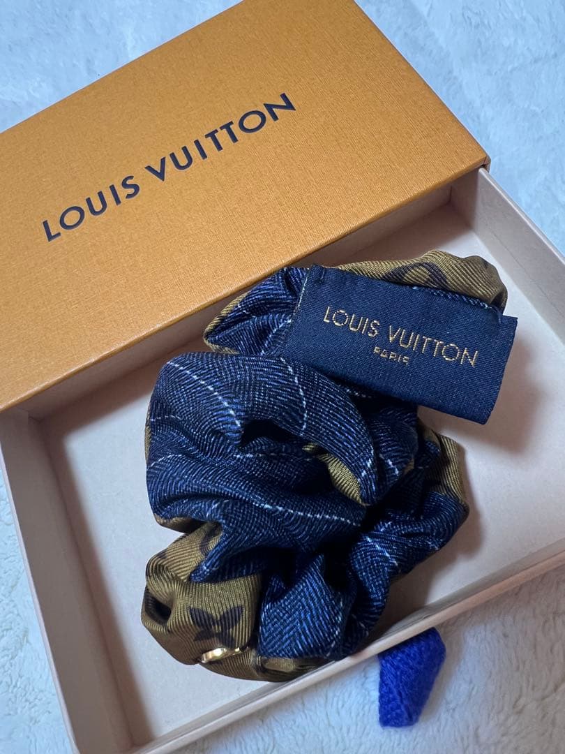 LOUIS VUITTON ヘアゴム・シュシュ