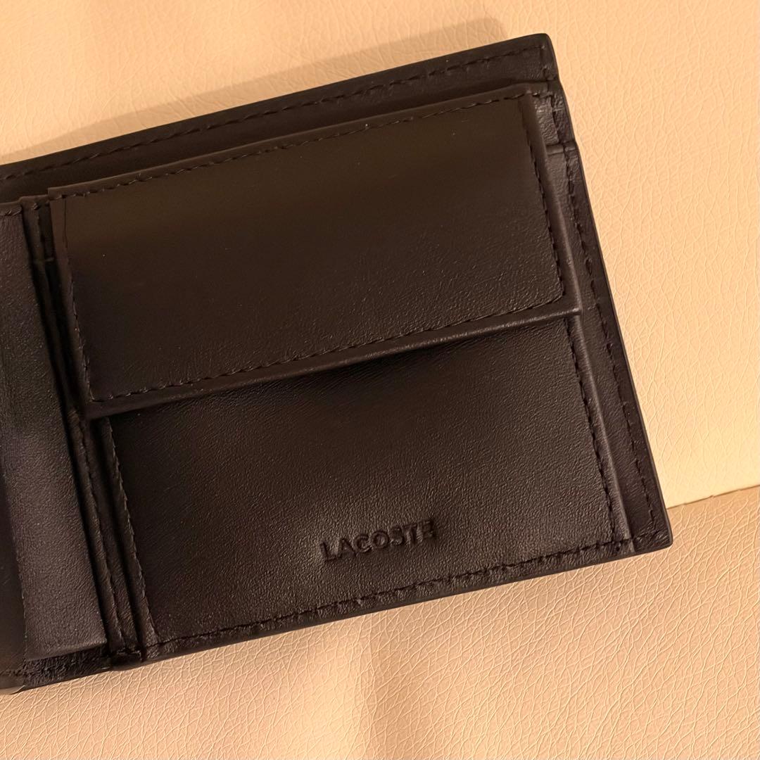 【新品】Lacoste ブラック 二つ折り財布 箱付き ラコステ 本革