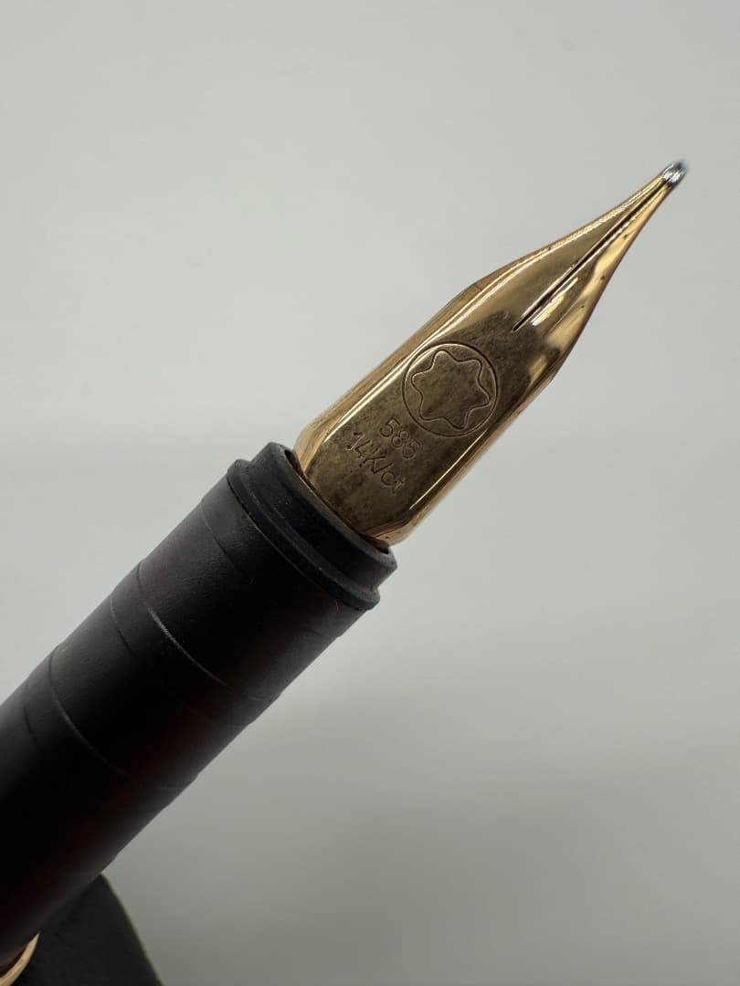 d*7様 万年筆　モンブラン　MONTBLANC ペン先14k