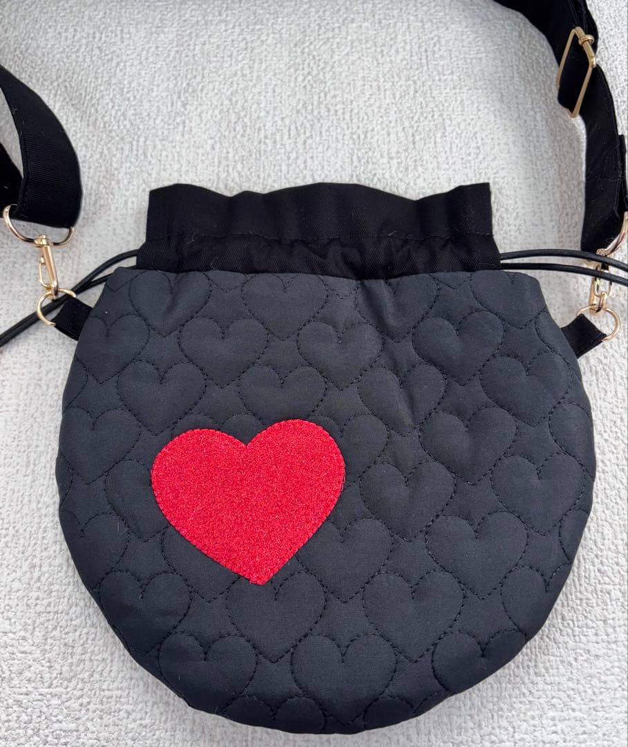 ハンドメイド　ウサミミ丸底巾着ファーバッグ　丸型巾着バッグ