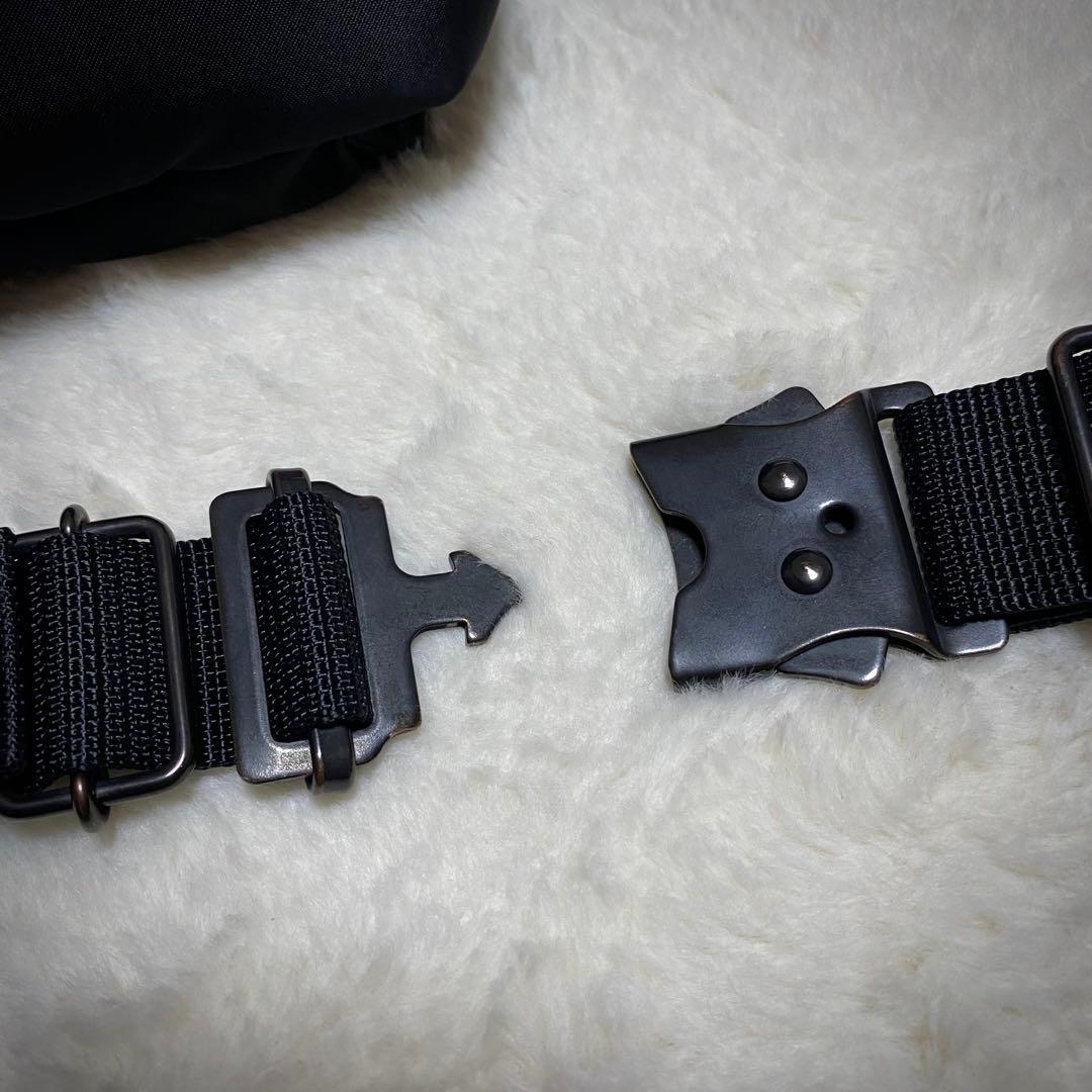 【極美品】 PORTER TANKERタンカー ボディバッグ コブラバックル