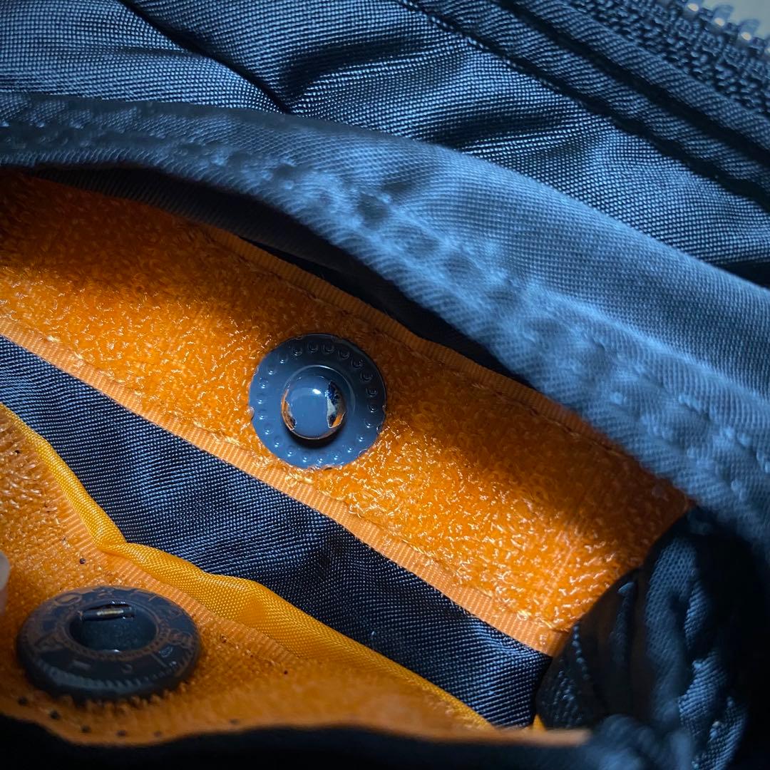 【極美品】 PORTER TANKERタンカー ボディバッグ コブラバックル