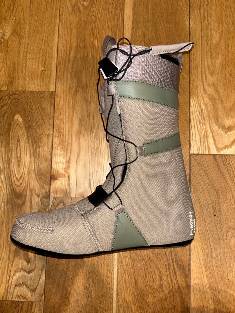 値下げしました【新品】24-25 SALOMON LAUNCH BOA SJ