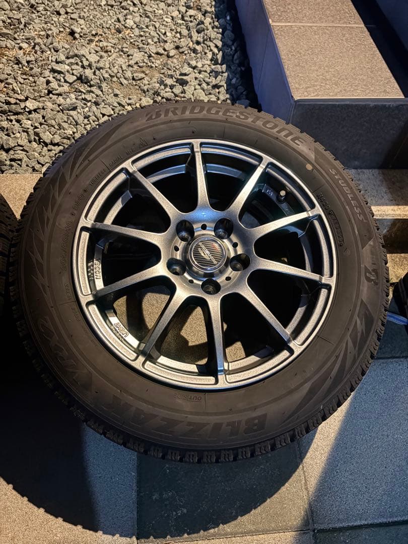 VRX2 スタッドレスタイヤ 4本セット